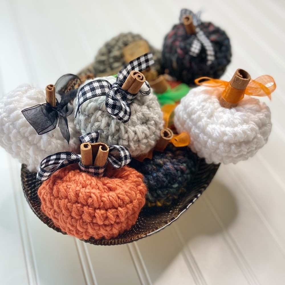 Knit Pumpkin Decor